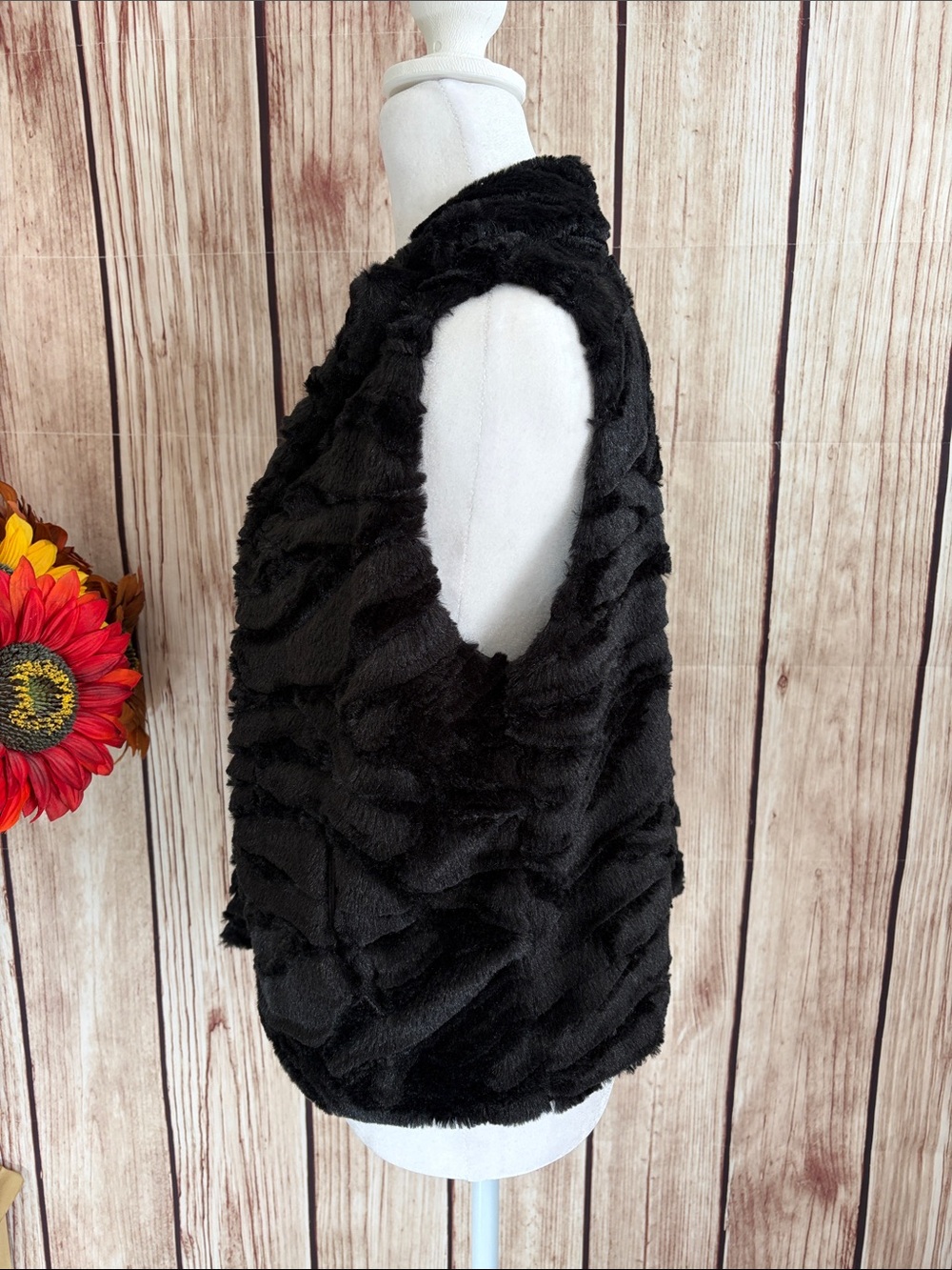 Betsey Johnson Warm Textured Black Faux Fur Vest with Black Lining - Picture 3 of 7